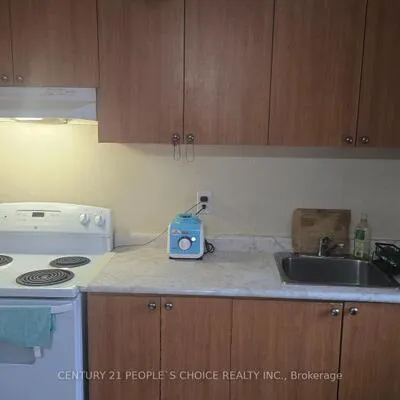 68,&nbsp;Pennyroyal, Bramalea North Industrial, Brampton