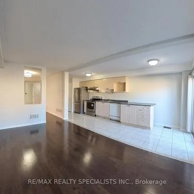 121,&nbsp;Tiller, Fletcher's Creek Village, Brampton