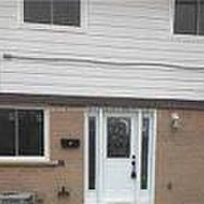 2,&nbsp;Hunt Club, Central Park, Brampton