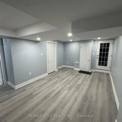 17, Capistro, Fletcher's Meadow, Brampton