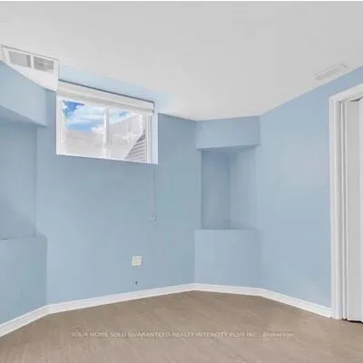 63, Clover Bloom, Sandringham-Wellington, Brampton