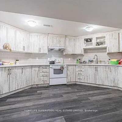 75,&nbsp;Parkside, Brampton South, Brampton