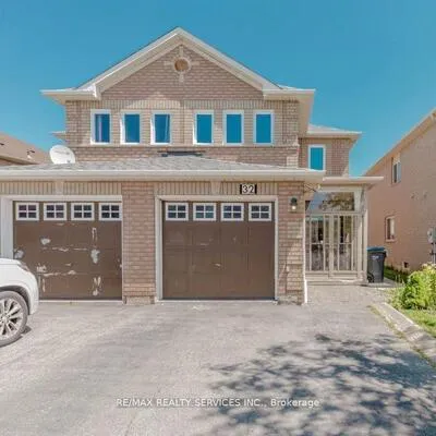 32,&nbsp;Silo, Fletcher's Creek Village, Brampton