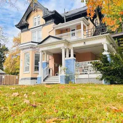 50,&nbsp;Nelson, Downtown Brampton, Brampton