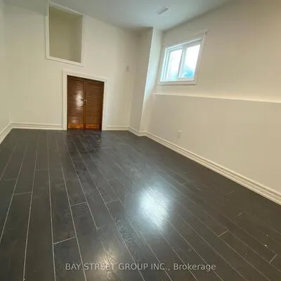 8,&nbsp;Kerwood (Main), Heart Lake East, Brampton