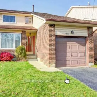 62,&nbsp;Courtleigh, Heart Lake East, Brampton