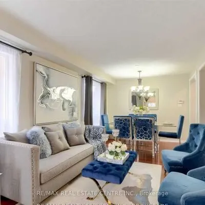 92,&nbsp;Lake Louise, Fletcher's Meadow, Brampton