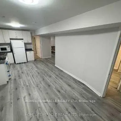 6,&nbsp;Sweet Briar, Snelgrove, Brampton