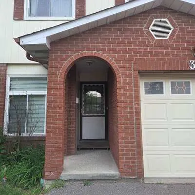 39,&nbsp;Hockley, Madoc, Brampton