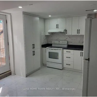 23,&nbsp;Castlehill, Northwood Park, Brampton