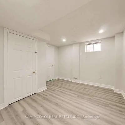 19,&nbsp;Sterritt, Fletcher's West, Brampton