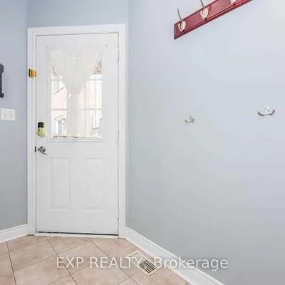 65,&nbsp;Pressed Brick, Brampton North, Brampton
