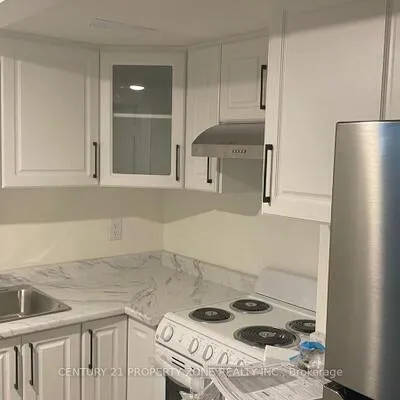 2,&nbsp;Queenpost, Credit Valley, Brampton