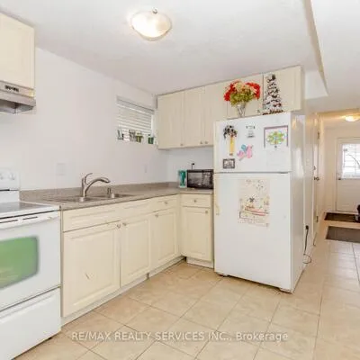 127,&nbsp;Mill, Downtown Brampton, Brampton