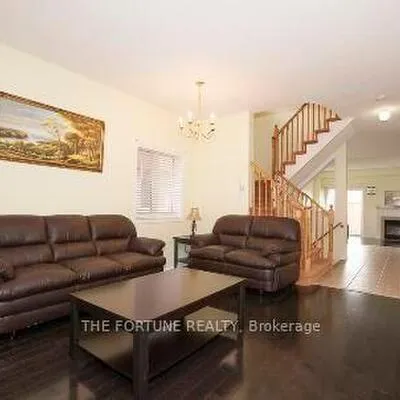 56,&nbsp;Grover, Bram West, Brampton