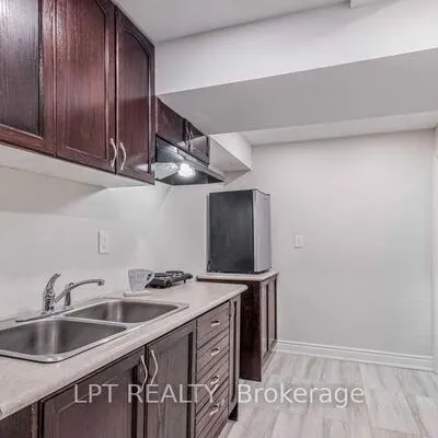 12,&nbsp;Axelrod, Fletcher's Creek South, Brampton