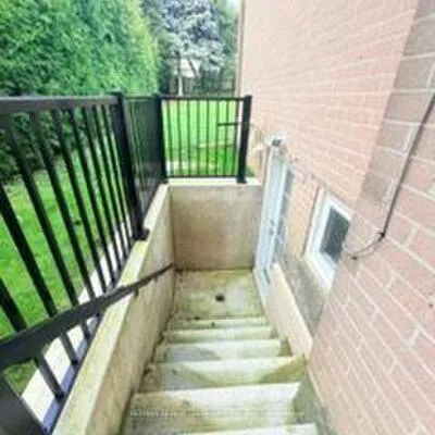 18,&nbsp;Ridgehill, Brampton South, Brampton