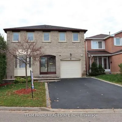 4,&nbsp;Meadow Bush, Central Park, Brampton