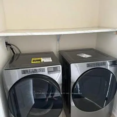 100,&nbsp;Lanark, Credit Valley, Brampton