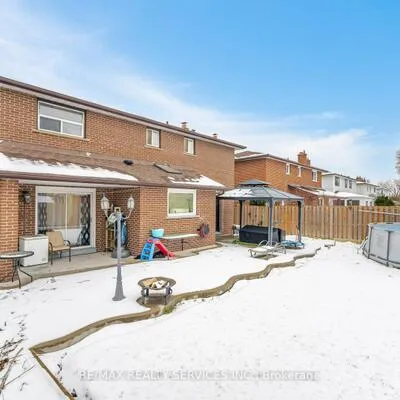 277,&nbsp;Centre, Brampton North, Brampton