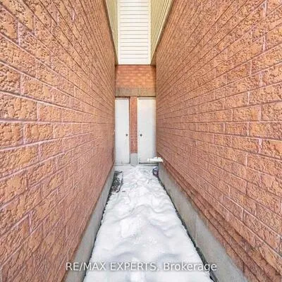 70, Twin Pines, Northwest Sandalwood Parkway, Brampton