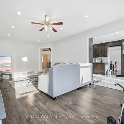 6,&nbsp;New London, Fletcher's Creek South, Brampton