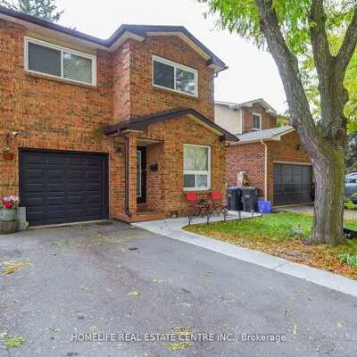 20,&nbsp;Oleander, Heart Lake East, Brampton