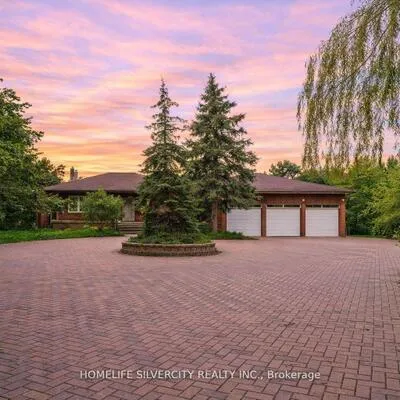 4395,&nbsp;Castlemore, Bram East, Brampton