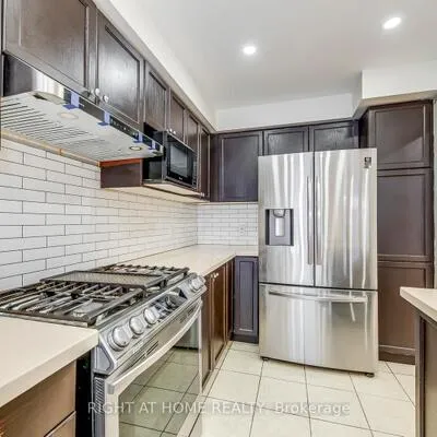 15,&nbsp;Eagle Trace, Sandringham-Wellington, Brampton