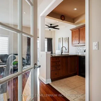 42,&nbsp;Rubysilver, Vales of Castlemore, Brampton