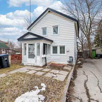 18,&nbsp;Hillcrest, Queen Street Corridor, Brampton