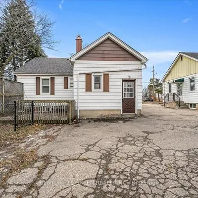 32,&nbsp;Beech, Queen Street Corridor, Brampton