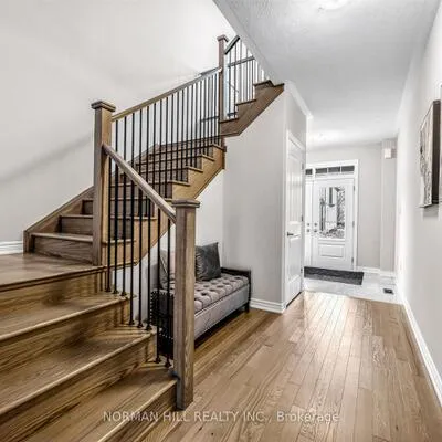 120,&nbsp;Antibes, Credit Valley, Brampton