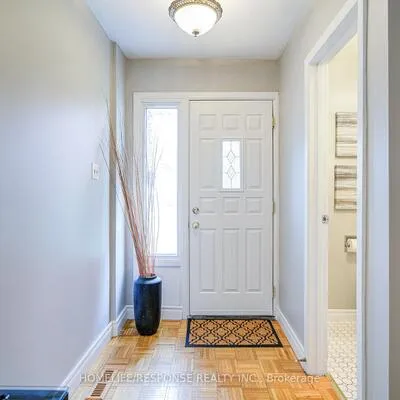33,&nbsp;Groveland, Northgate, Brampton