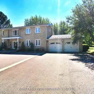 17,&nbsp;Crescent Hill, Central Park, Brampton