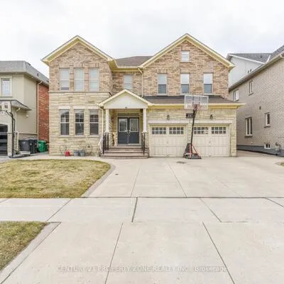24,&nbsp;Jacksonville, Vales of Castlemore, Brampton