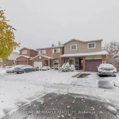32,&nbsp;Langston, Madoc, Brampton