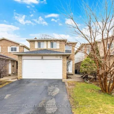 32,&nbsp;Dafoe, Fletcher's West, Brampton