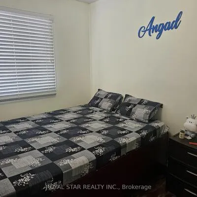 33,&nbsp;Coppermill, Northwest Sandalwood Parkway, Brampton