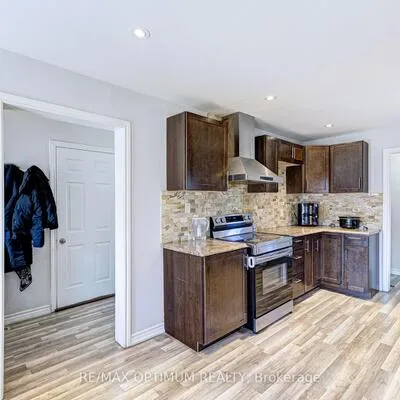 8,&nbsp;Joanne, Brampton South, Brampton