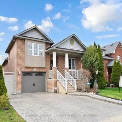 22,&nbsp;Thimbleberry, Fletcher's Meadow, Brampton