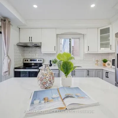 48,&nbsp;Traverston, Heart Lake West, Brampton