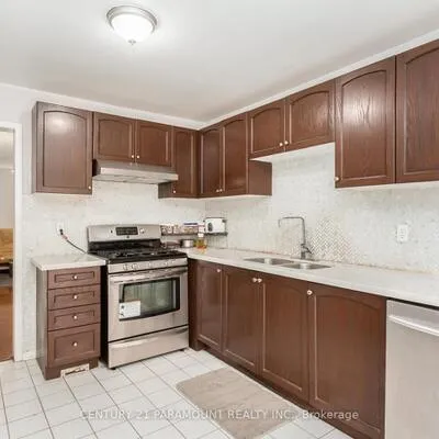 106,&nbsp;Wildberry, Sandringham-Wellington, Brampton
