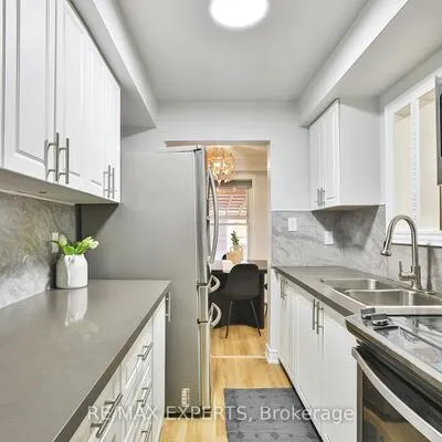 16,&nbsp;Hetherington, Central Park, Brampton