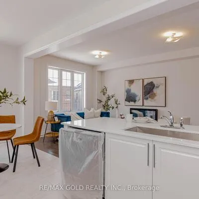 25,&nbsp;Sapwood, Snelgrove, Brampton