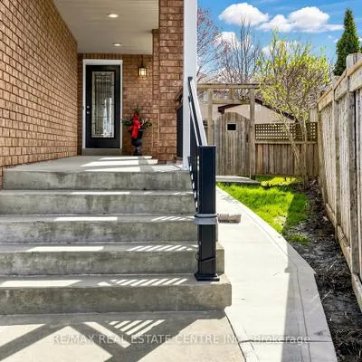 72,&nbsp;Tiller, Fletcher's Creek Village, Brampton