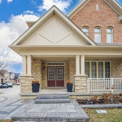 11,&nbsp;Mistyglen, Credit Valley, Brampton
