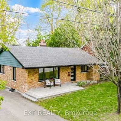 11,&nbsp;Armstrong, Downtown Brampton, Brampton