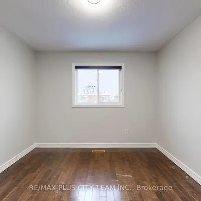 4,&nbsp;Slessor, Bram East, Brampton