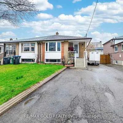 52,&nbsp;Garfield, Brampton North, Brampton